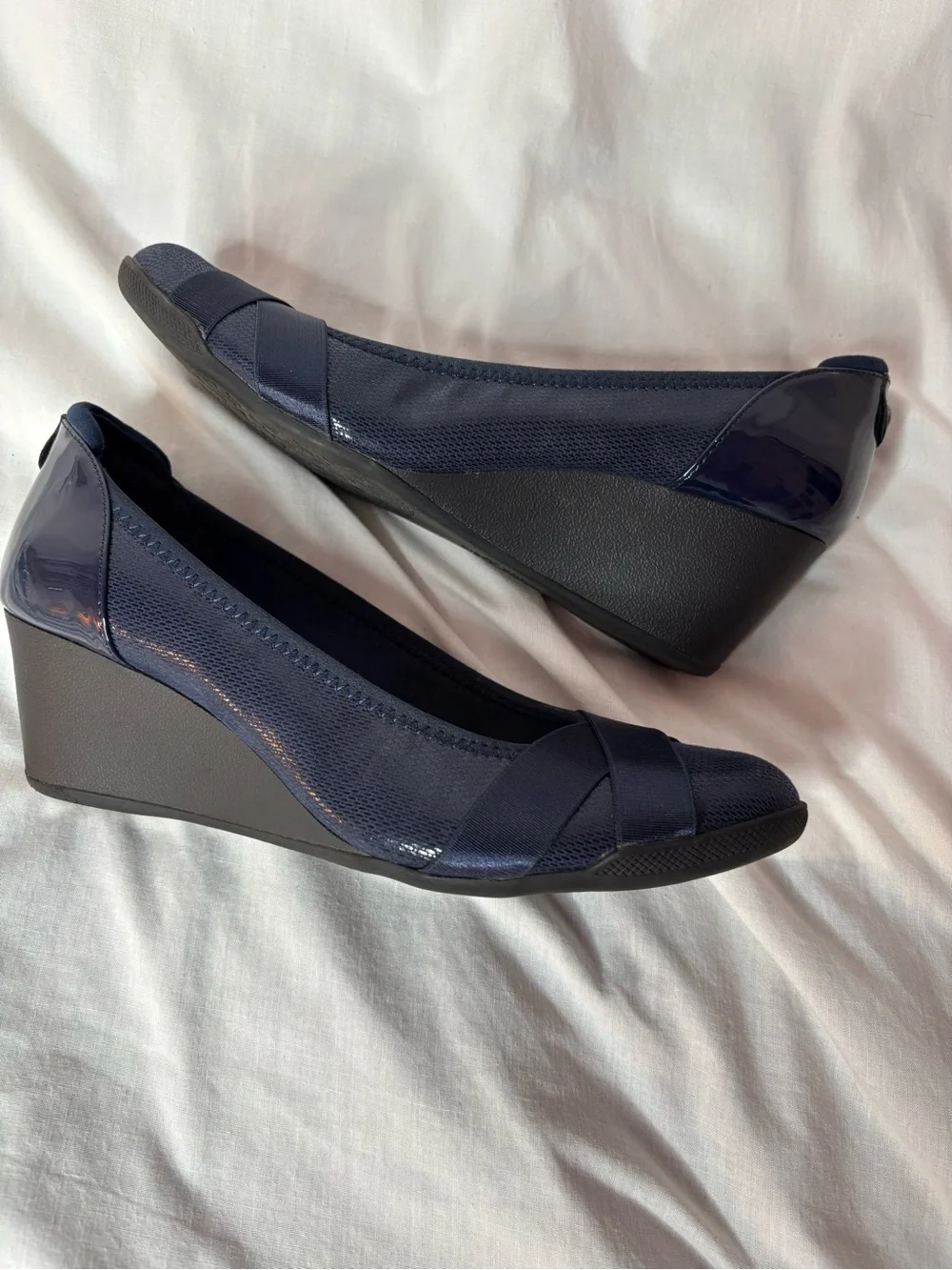 Anne Klein Timeout Wedge women’s size7 dark navy blue,  padded insole, i flex